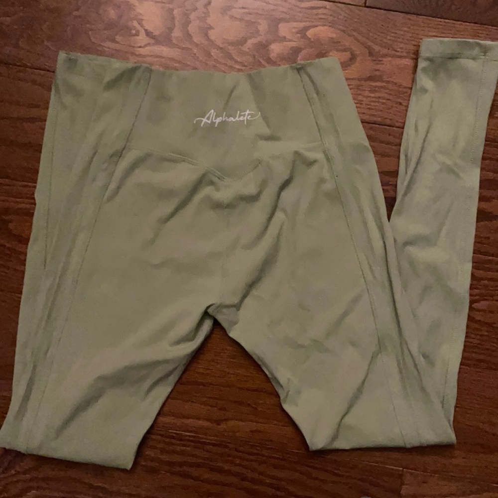Alphalete pulse kinetic leggings